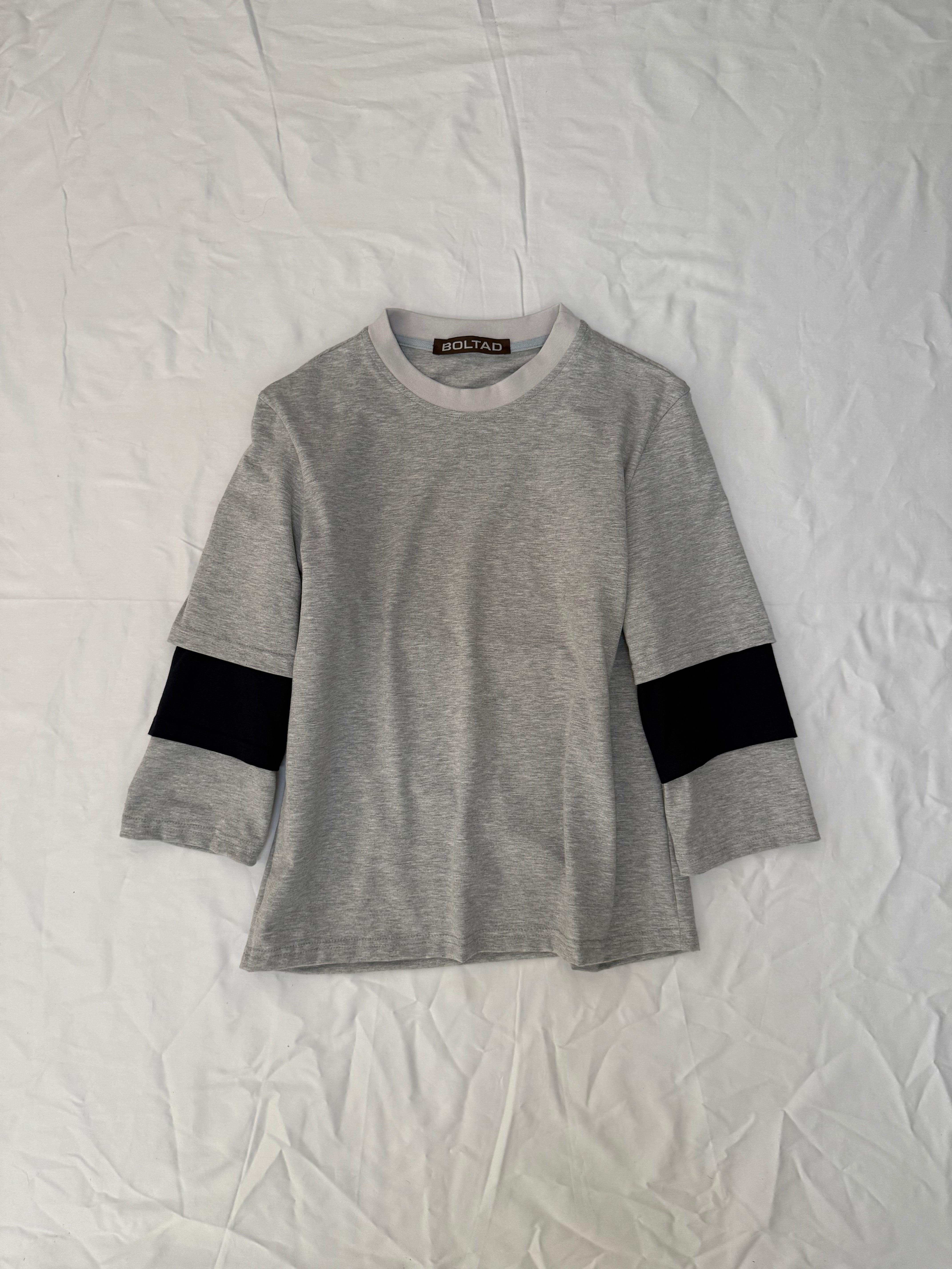 Triple Manga Tee Grey